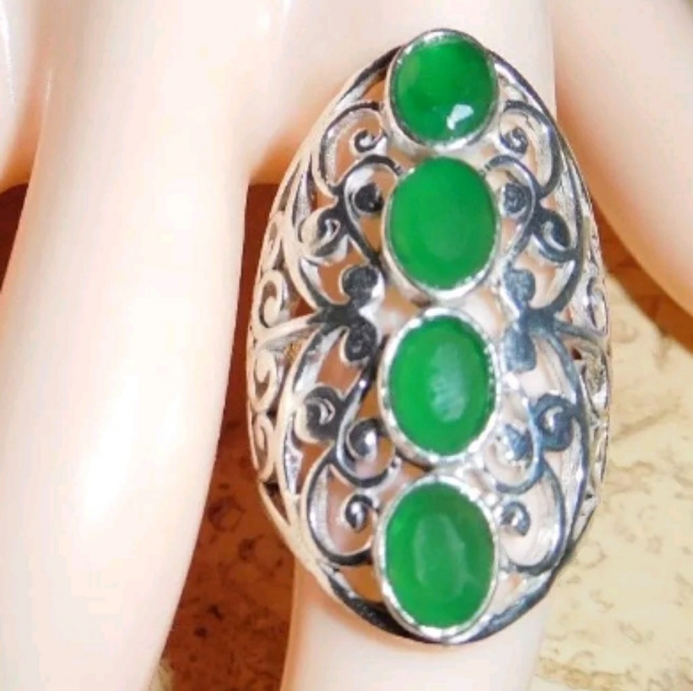 Artisan Handcrafted Raw-Cut Emerald Ring - image 1
